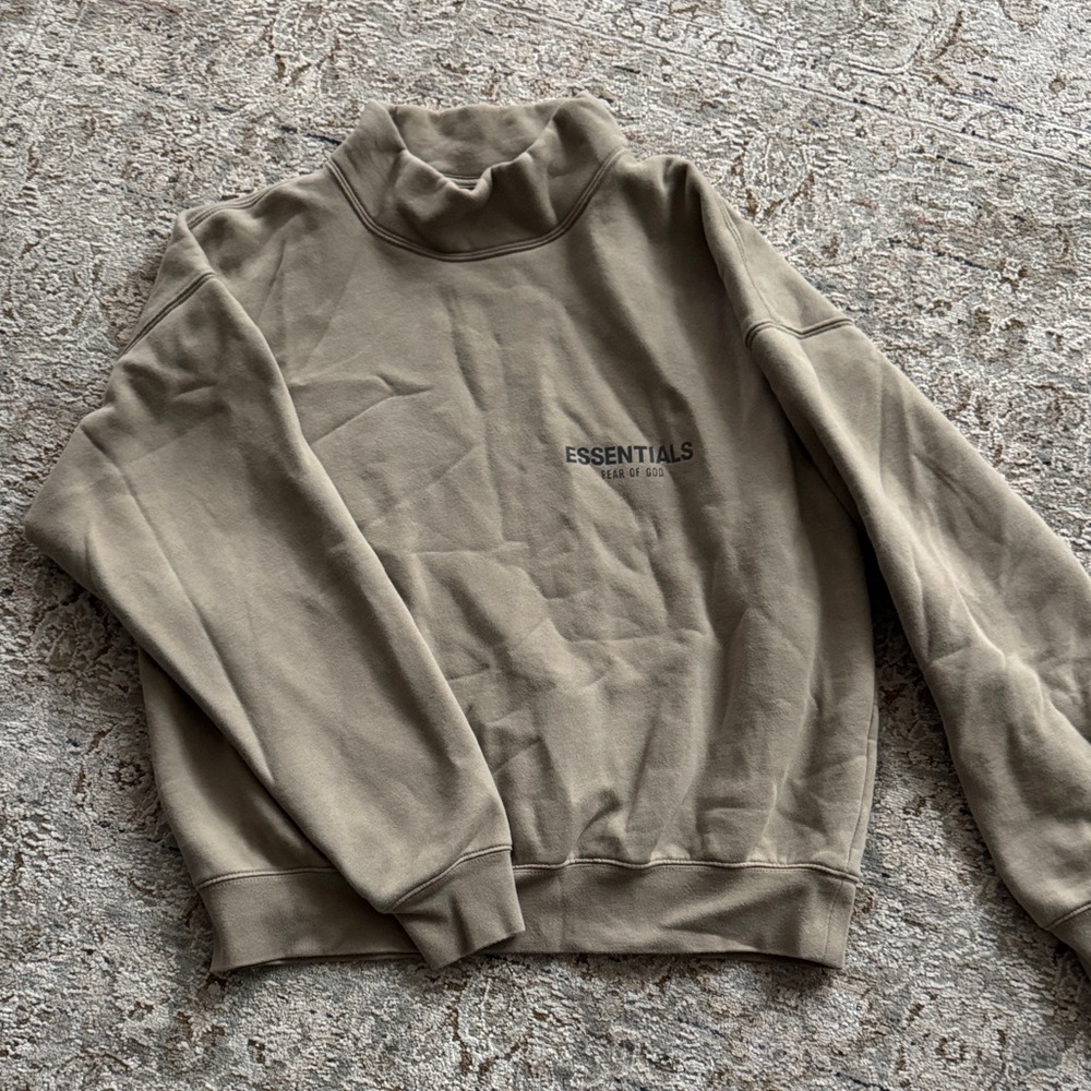 Fear of god essentials mock neck pullover sweater